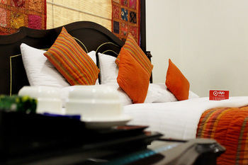 Oyo Premium Rajouri Garden Janta Market New Delhi Exterior photo